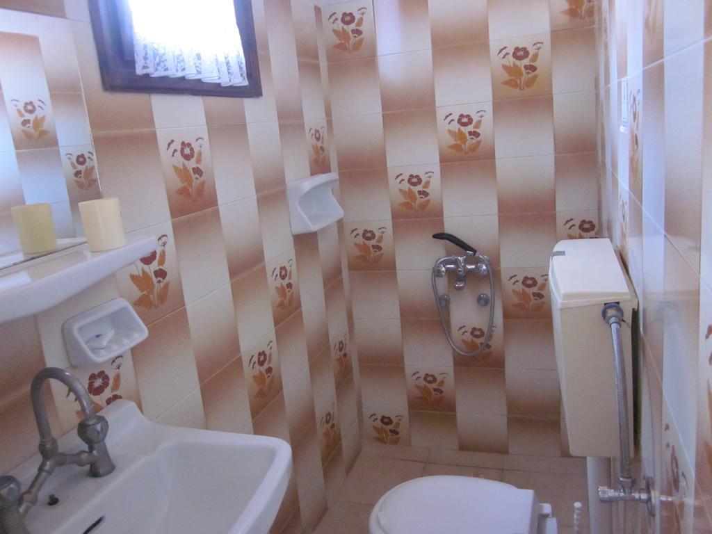 Tina Rooms Gialtra エクステリア 写真
