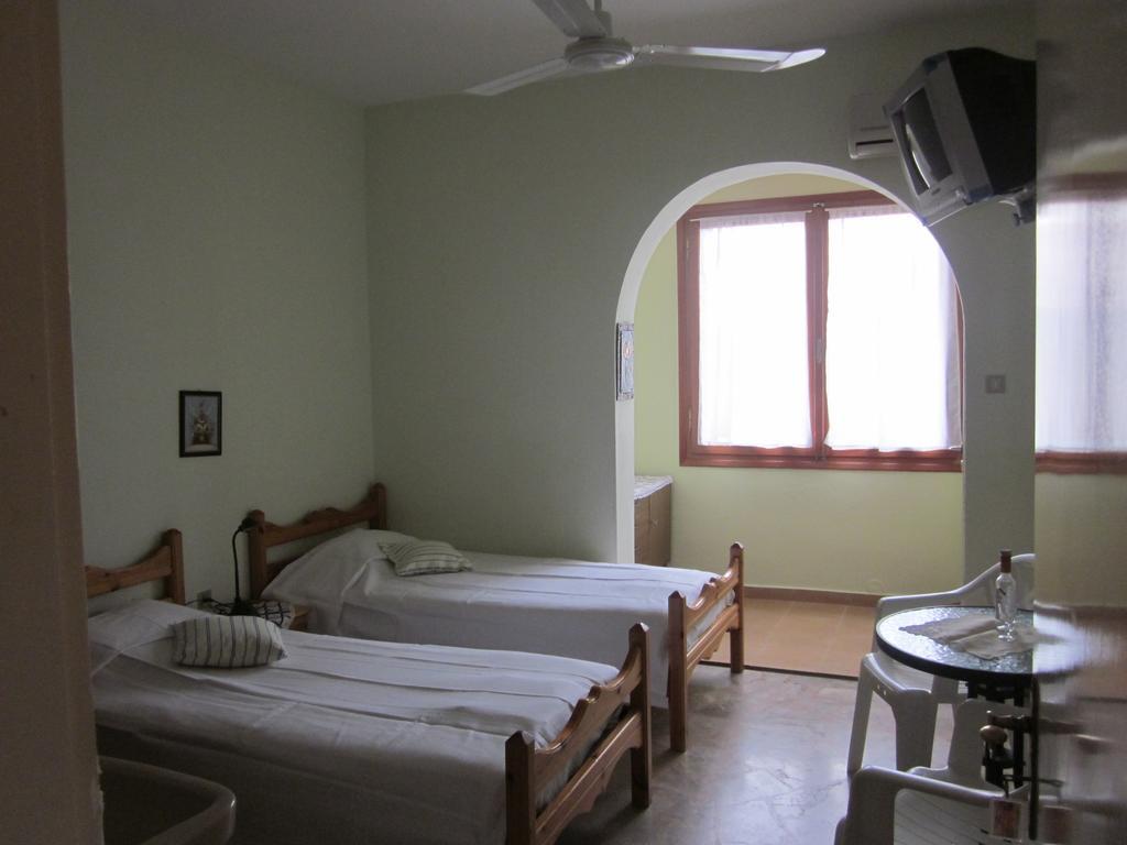 Tina Rooms Gialtra エクステリア 写真